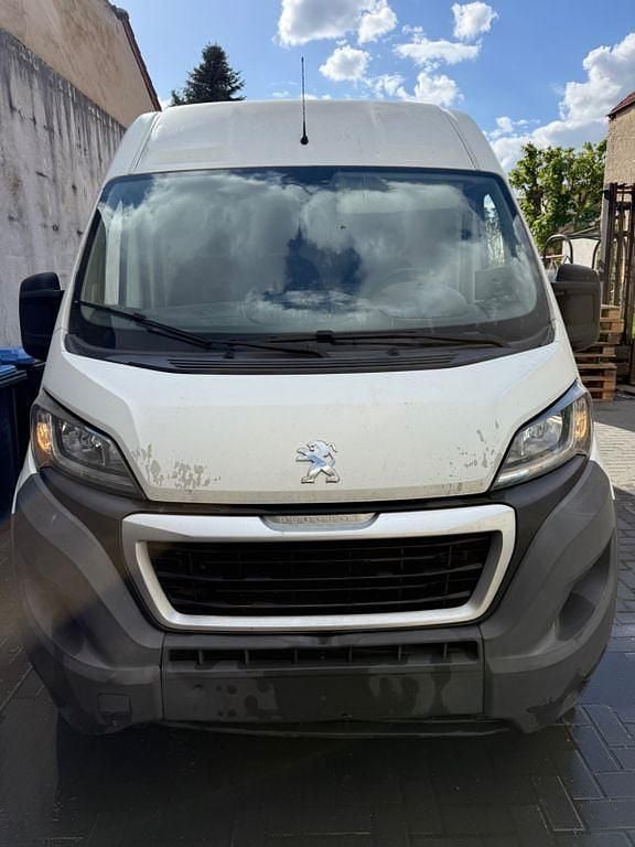 Gebraucht Peugeot Boxer 150 PS (110 kW) 2016 Weiß Van