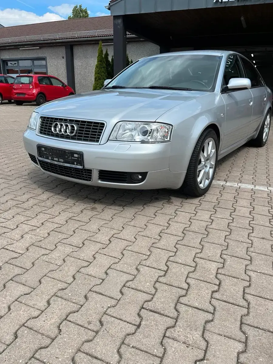 Gebraucht Audi A6 220 PS (161 kW) 2002 Silber Limousine