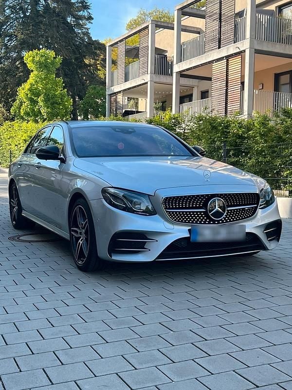 Silber Gebraucht 2017 Mercedes E43 AMG AMG Limousine | 27.999 € (Etwas zu teuer) - Bild 1/4