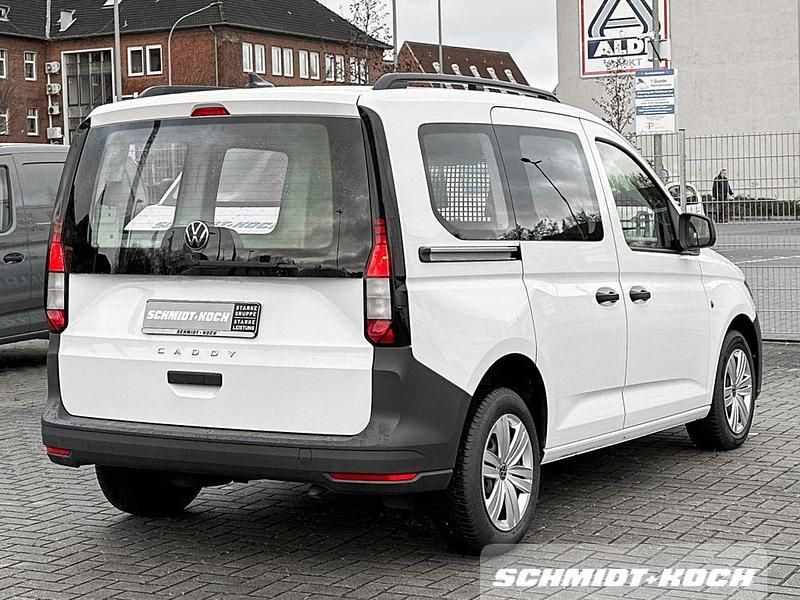 Gebraucht VW Caddy 75 PS (55 kW) 2021 Weiß Van / Kleinbus