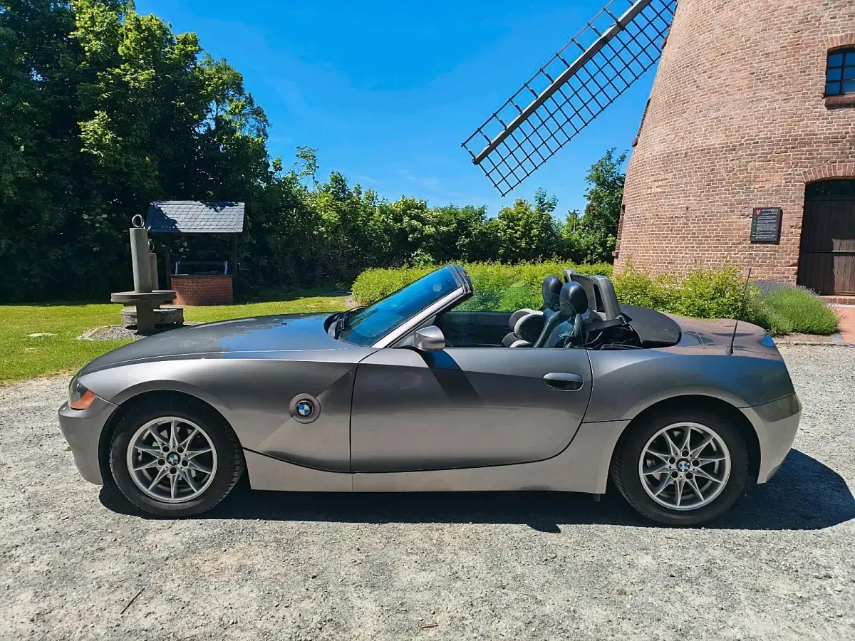 Gebraucht BMW Z4 194 PS (142 kW) 2004 Grau Cabrio