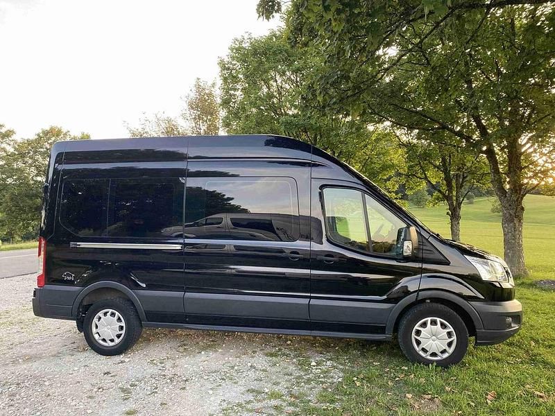 Gebraucht Ford Transit Trend 131 PS (96 kW) 2018 Schwarz Van / Kleinbus