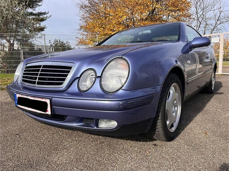 Blau Gebraucht 1998 Mercedes CLK200 Elegance Coupé | 3.500 € (Superpreis) - Bild 1/4