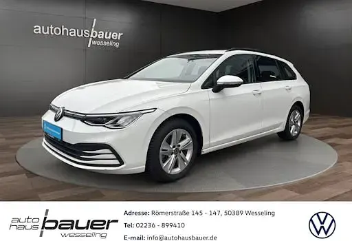 Gebraucht VW Golf VII Life 115 PS (84 kW) 2021 Weiß Kleinwagen