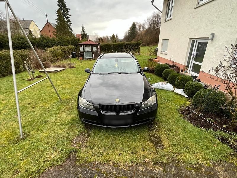 Gebraucht BMW 325 218 PS (160 kW) 2006 Schwarz Kombi