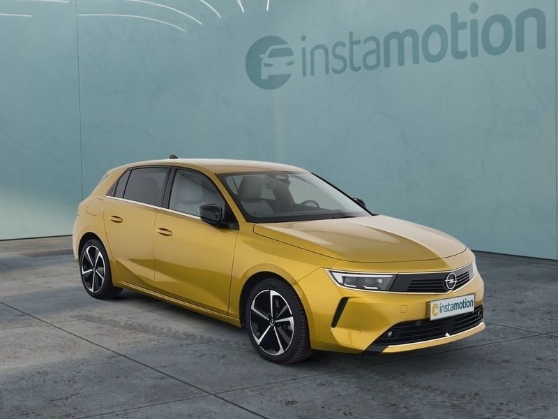 Gelb Gebraucht 2022 Opel Astra Elegance Limousine | 20.570 € (Superpreis) - Bild 1/3