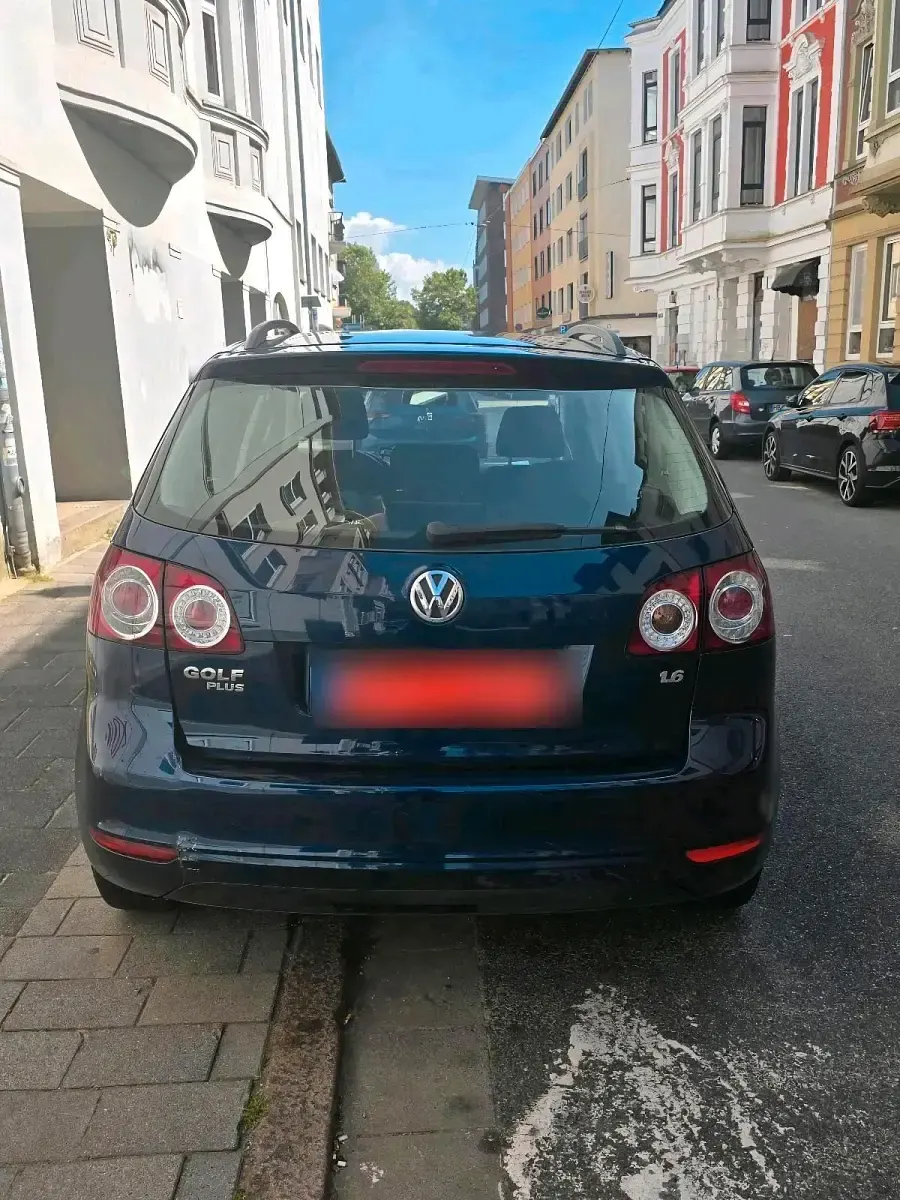 Gebraucht VW Golf VI 102 PS (75 kW) 2009 Blau Kleinwagen