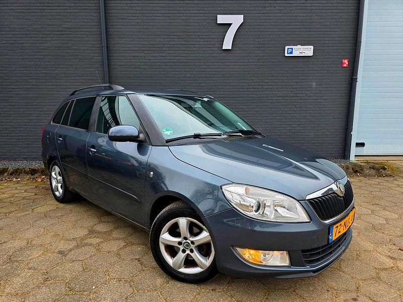 Gebraucht Skoda Fabia 100 PS (73 kW) 2010 Grau Kombi