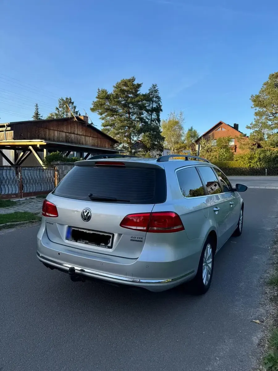 Gebraucht VW Passat 140 PS (102 kW) 2013 Grau Kombi