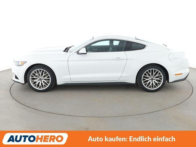 Gebraucht Ford Mustang Basis 317 PS (233 kW) 2016 Weiß Coupé