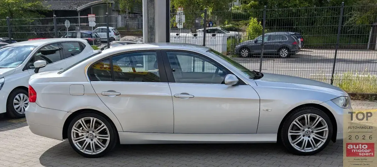 Brugt BMW 325 218 HK (160 kW) 2006 Sølv Sedan