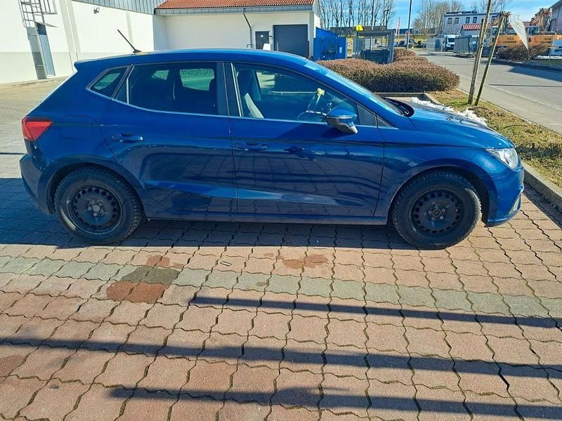 Blau Gebraucht 2018 Seat Ibiza Style Limousine | 8.000 € (Superpreis) - Bild 1/4