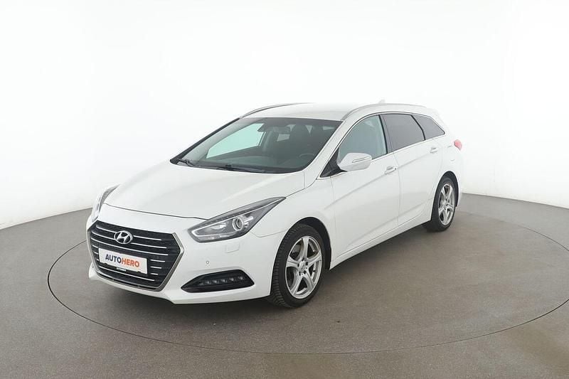 Weiß Gebraucht 2018 Hyundai i40 Style Kombi | 16.250 € (Etwas zu teuer) - Bild 1/3