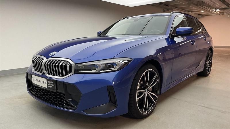 M portimao blau metallic Gebraucht 2022 BMW 330 M Sport Kombi | 35.199 € (Superpreis) - Bild 1/4