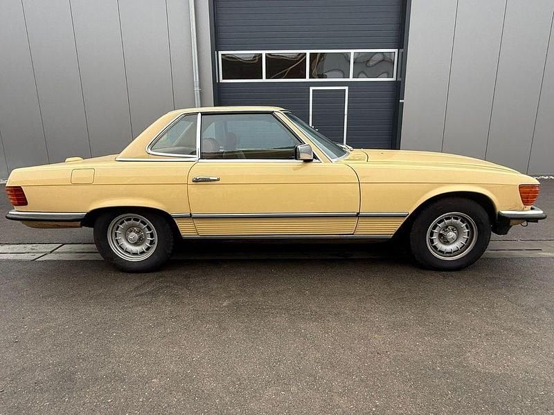 Gelb Gebraucht 1981 Mercedes SL380 Cabrio | 19.900 € - Bild 1/4