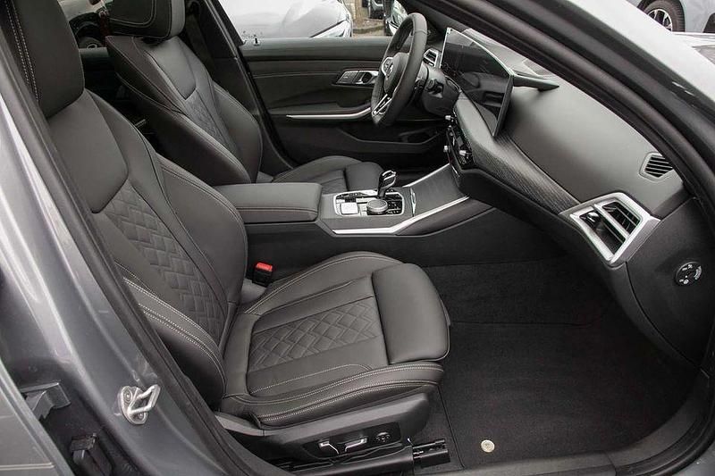 Ny Alpina D3 355 HK (261 kW) 2026 Grå Sedan