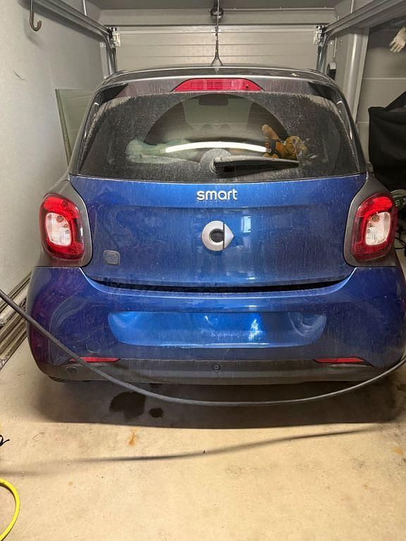 Gebraucht Smart ForFour Electric Drive 60 kW (82 PS) 2019 Blau Kleinwagen