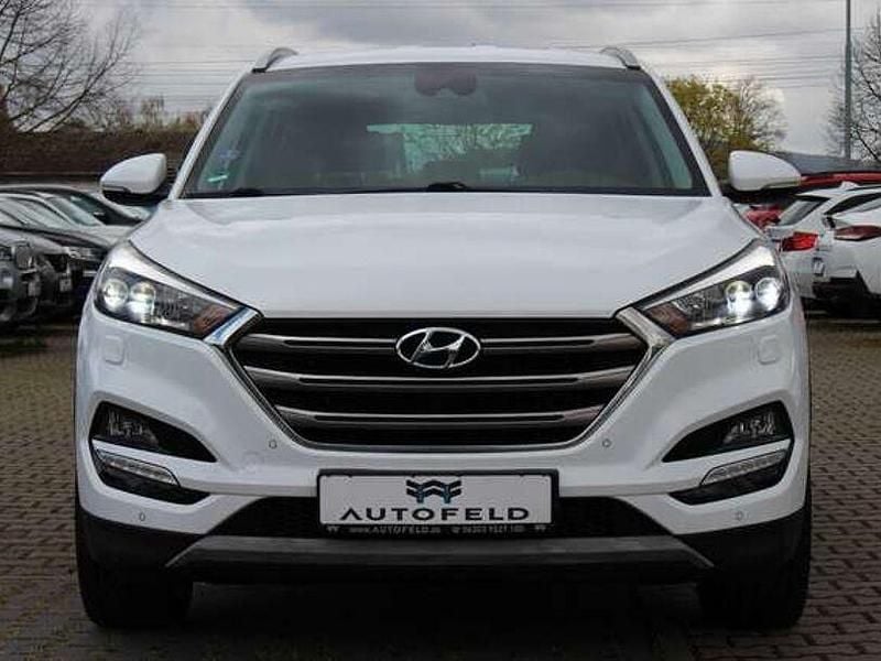 Gebraucht Hyundai Tucson 177 PS (130 kW) 2017 Weiß SUV