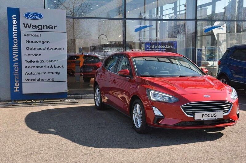 Rot Gebraucht 2021 Ford Focus Cool & Connect Limousine | 20.990 € (Fairer Preis) - Bild 1/4