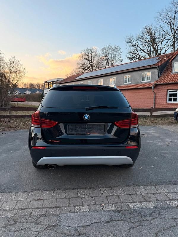 Gebraucht BMW X1 177 PS (130 kW) 2010 Schwarz SUV