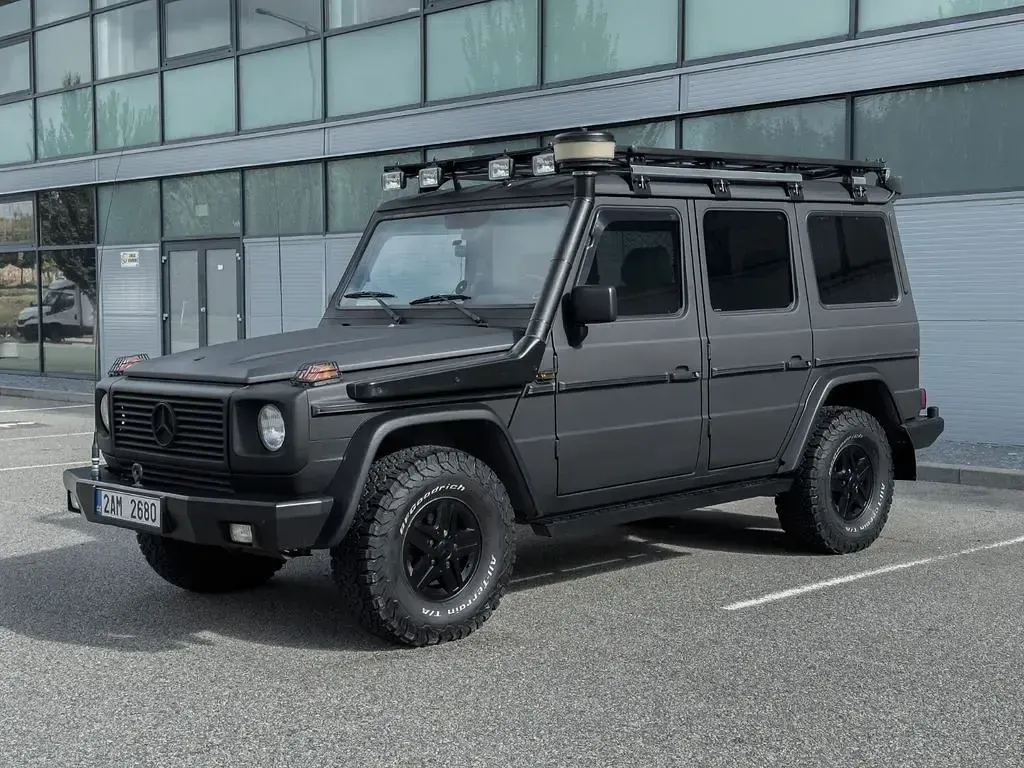 Gebraucht Mercedes G350 136 PS (100 kW) 1993 Schwarz SUV