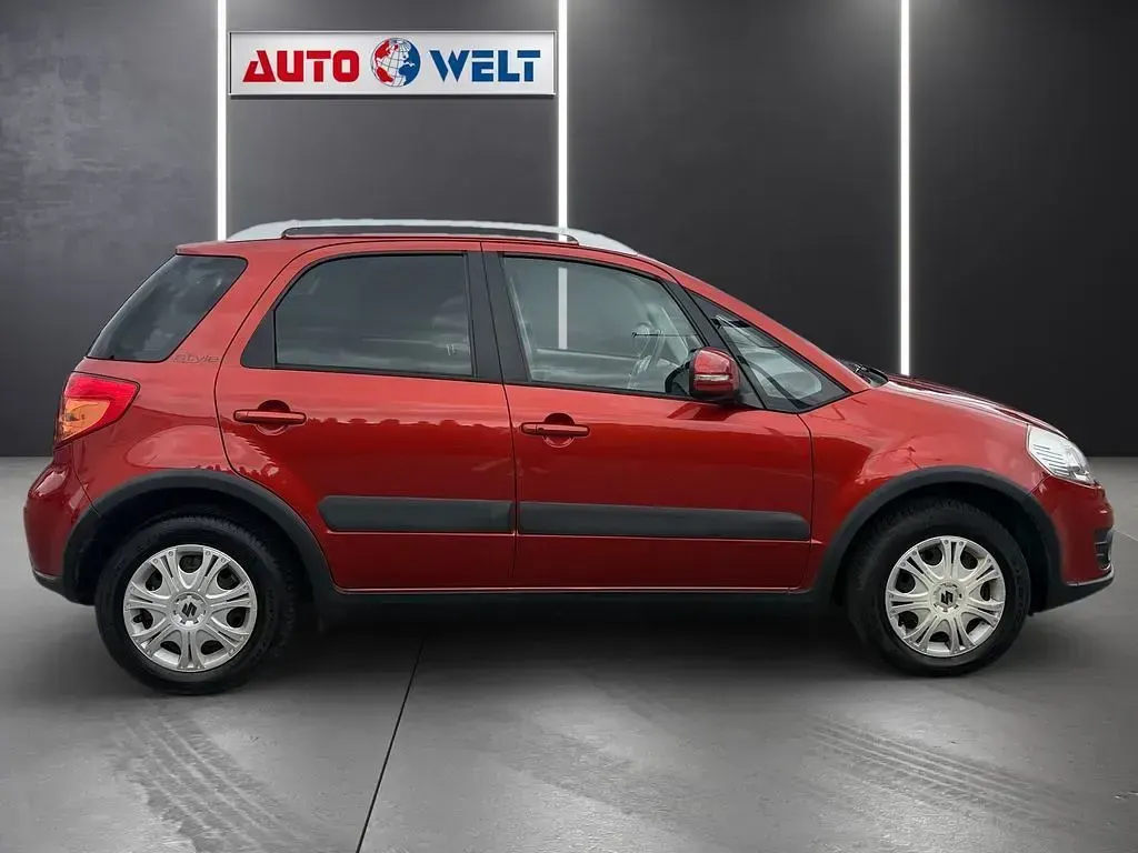 Gebraucht Suzuki SX4 Comfort 120 PS (88 kW) 2013 Orange SUV