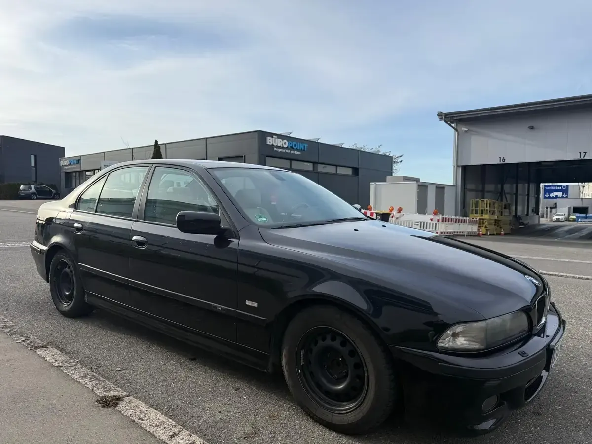 Gebraucht BMW 520 M Sport 150 PS (110 kW) 2000 Schwarz Limousine