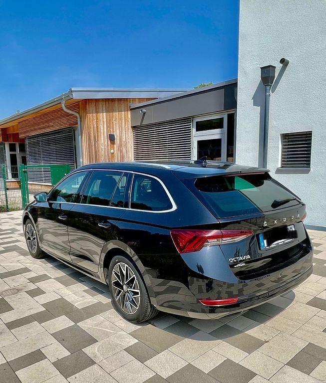 Gebraucht Skoda Octavia 150 PS (110 kW) 2020 Schwarz Kombi