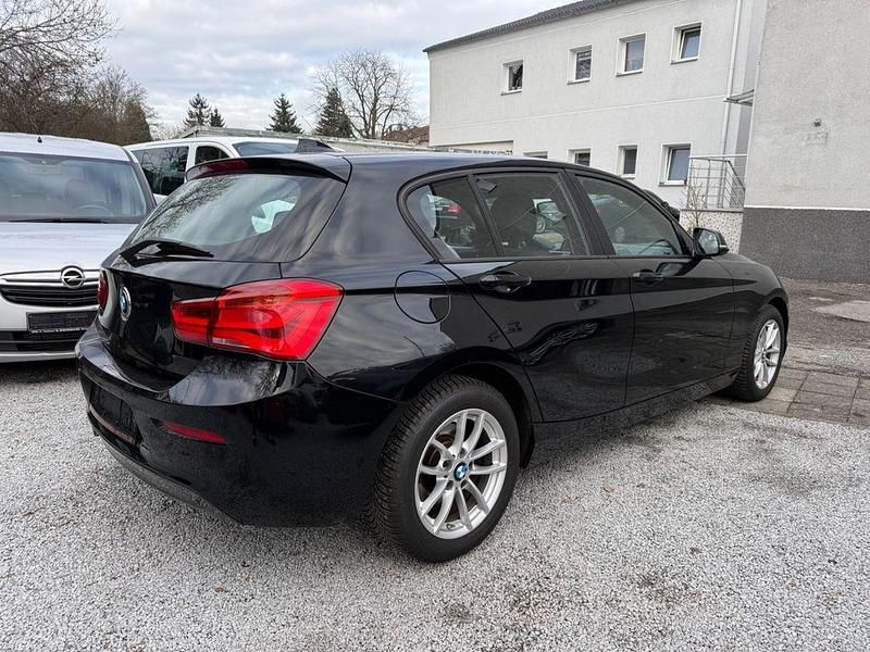 Gebraucht BMW 116 Advantage 116 PS (85 kW) 2016 Schwarz Kleinwagen