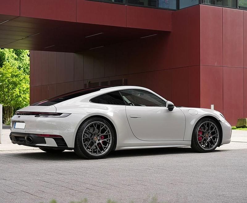 Grau Gebraucht 2020 Porsche 911 Carrera S Sport Coupé | 121.900 € (Fairer Preis) - Bild 1/4