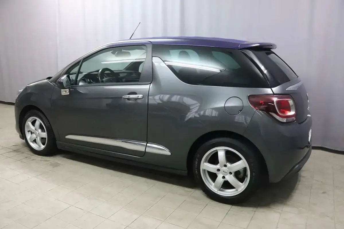 Gebraucht Citroën DS3 Sport Chic 156 PS (114 kW) 2014 Shark grau metallic Limousine