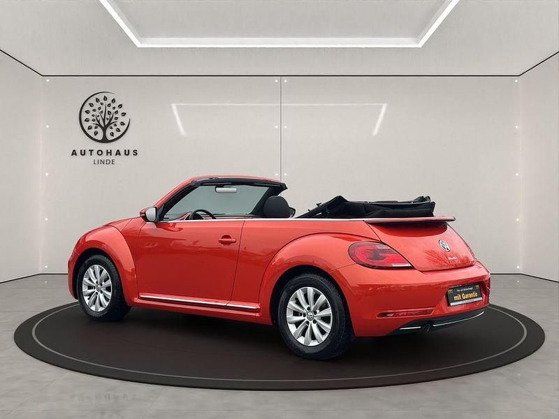 Gebraucht VW Beetle Cabriolet Design 105 PS (77 kW) 2018 Orange Cabrio