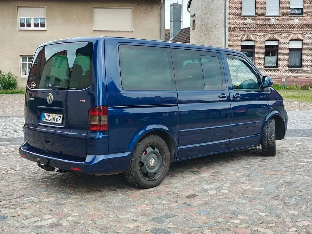 Gebraucht VW Multivan Highline 174 PS (127 kW) 2004 Blau Van / Kleinbus