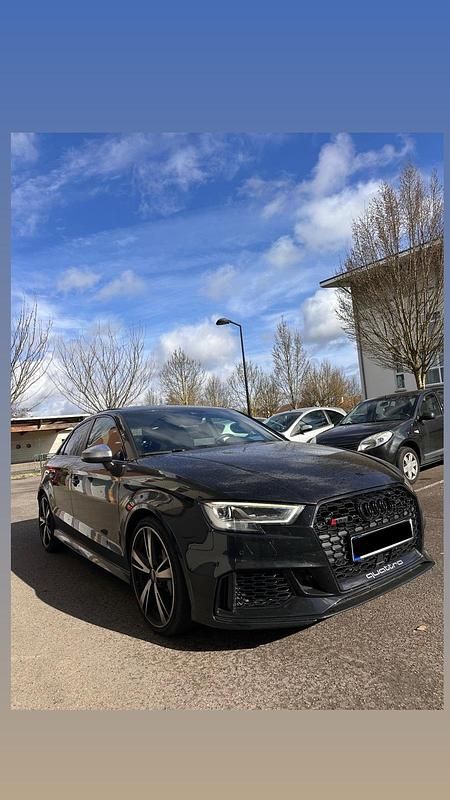 Gebraucht Audi RS3 Ambiente 400 PS (294 kW) 2018 Limousine
