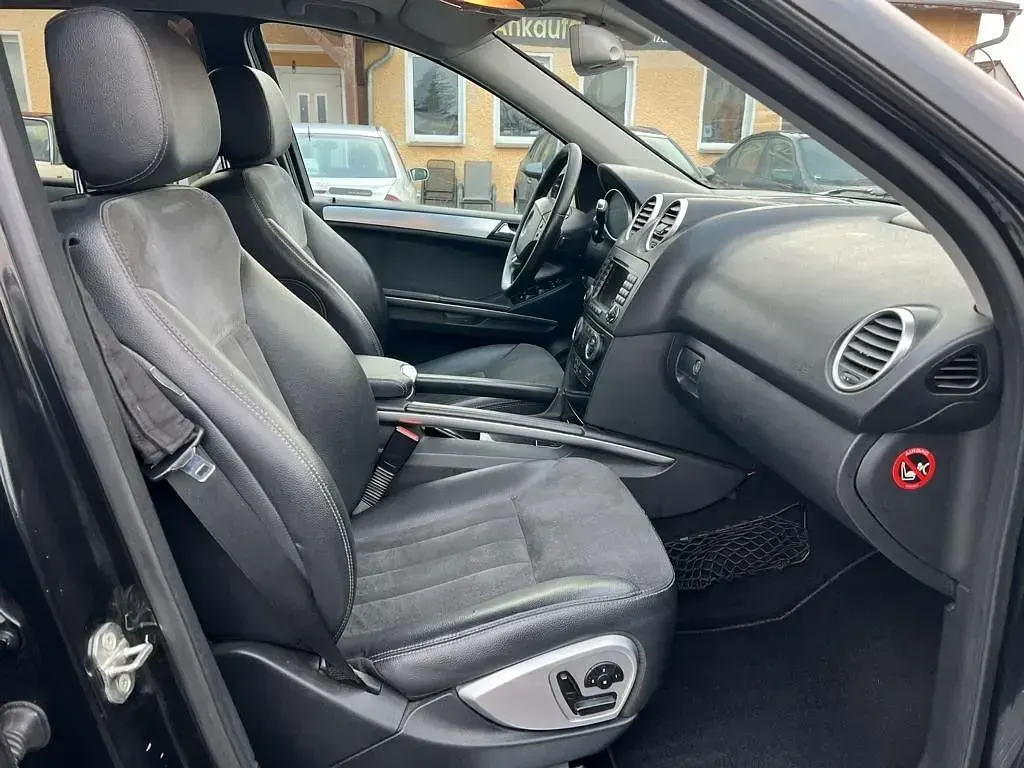 Gebraucht Mercedes ML320 224 PS (164 kW) 2006 Schwarz SUV