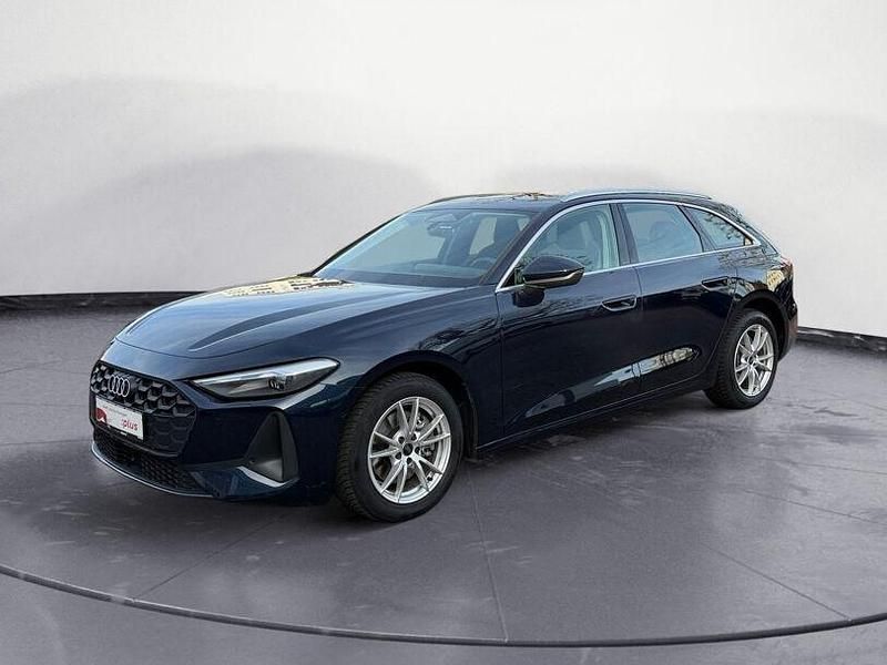 Gebraucht Audi A5 Sport 150 PS (110 kW) 2025 Firmamentblau metallic Coupé