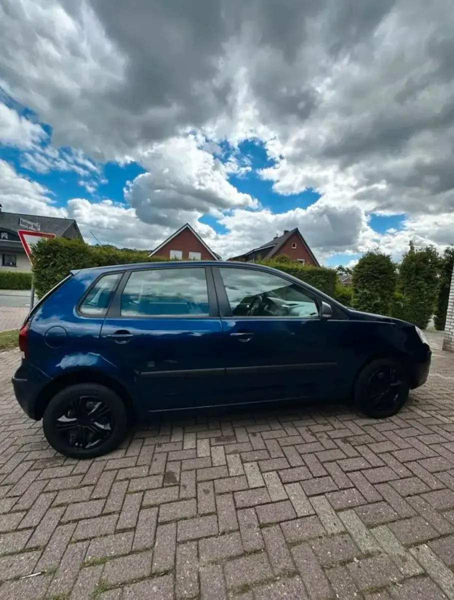 Gebraucht VW Polo 60 PS (44 kW) 2009 Blau Kleinwagen