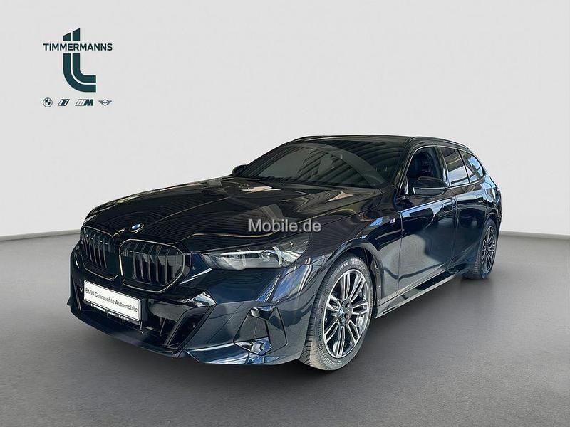 Schwarz Gebraucht 2025 BMW 520 M Sport Kombi | 51.080 € (Guter Preis) - Bild 1/4