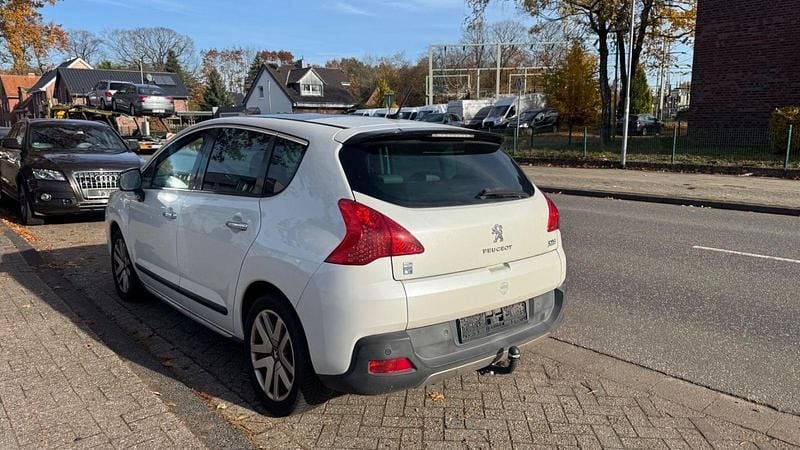 Gebraucht Peugeot 3008 163 PS (119 kW) 2012 Weiß Kombi