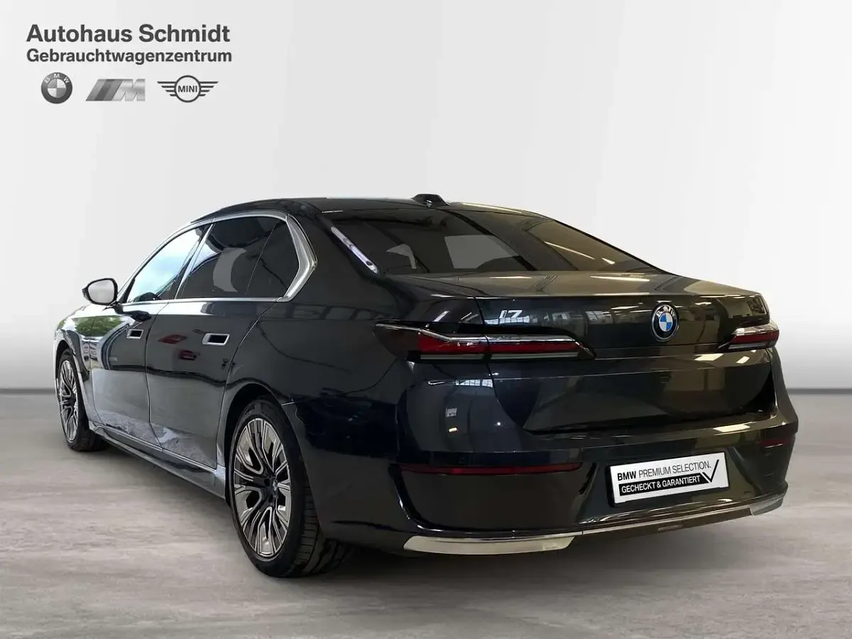 Gebraucht BMW i7 400 kW (544 PS) 2025 Sophistograu brillanteffekt Limousine
