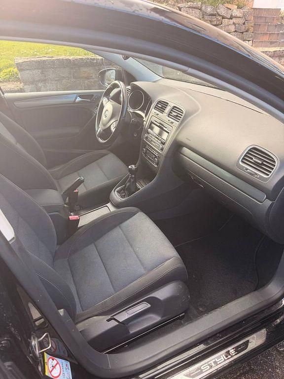 Gebraucht VW Golf VII Trendline 105 PS (77 kW) 2012 Schwarz Limousine