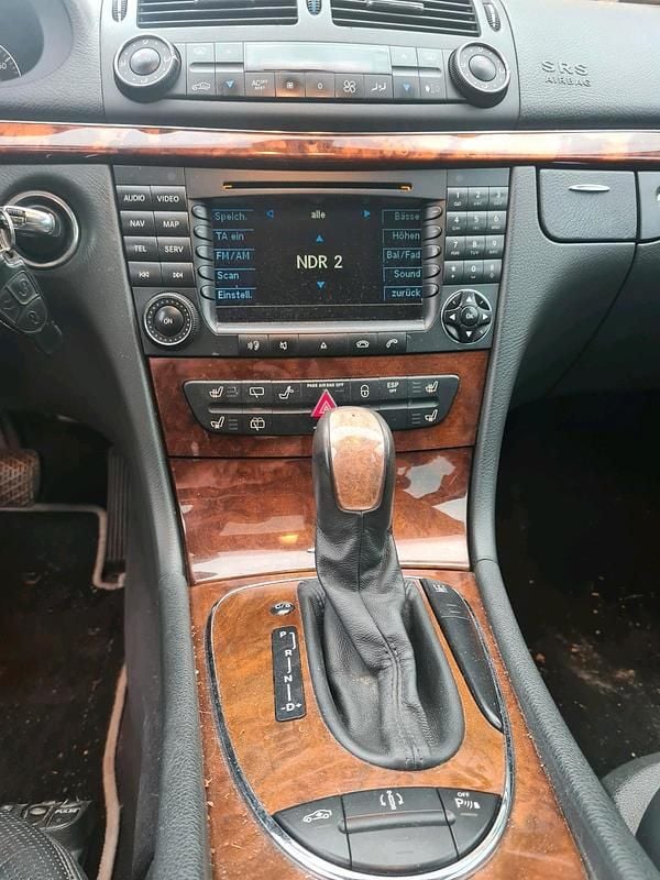 Gebraucht Mercedes E500 AMG 306 PS (225 kW) 2004 Schwarz Kombi