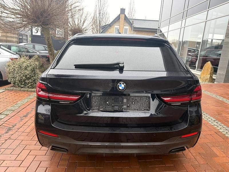 Gebraucht BMW 530e M Sport 292 PS (214 kW) 2021 Schwarz metallic