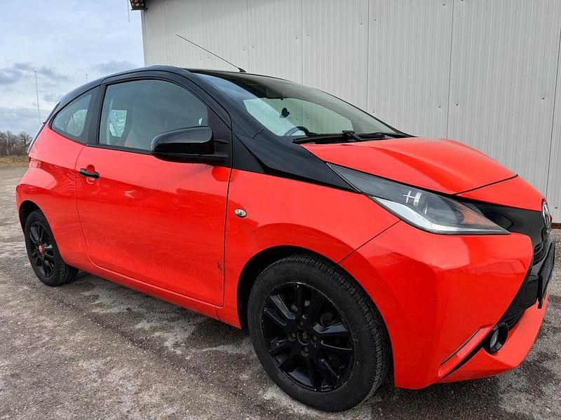 Gebraucht Toyota Aygo X-cite 69 PS (50 kW) 2014 Orange Kleinwagen