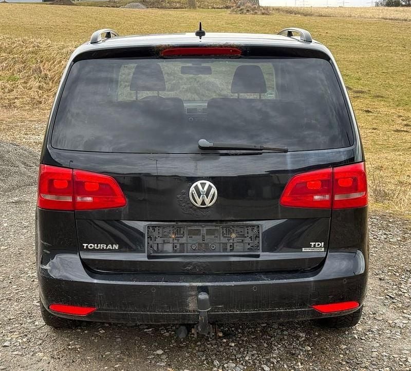 Gebraucht VW Touran 105 PS (77 kW) 2010 Schwarz Van / Kleinbus