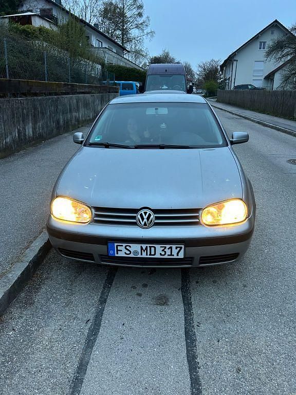 Gebraucht VW Golf IV 101 PS (74 kW) 2002 Grau Limousine