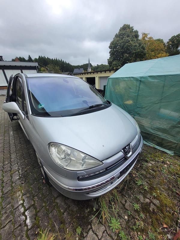 Grau Gebraucht 2009 Peugeot 807 Van / Kleinbus | 900 € (Superpreis) - Bild 1/4