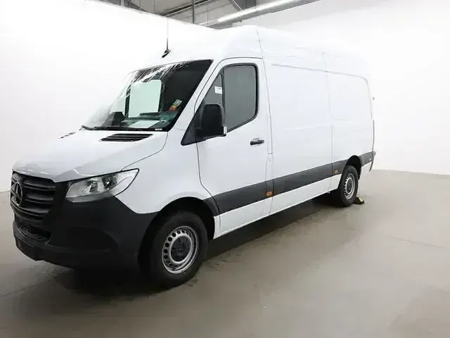 Używany Mercedes Sprinter 170 KM (125 kW) 2025 Biały Van