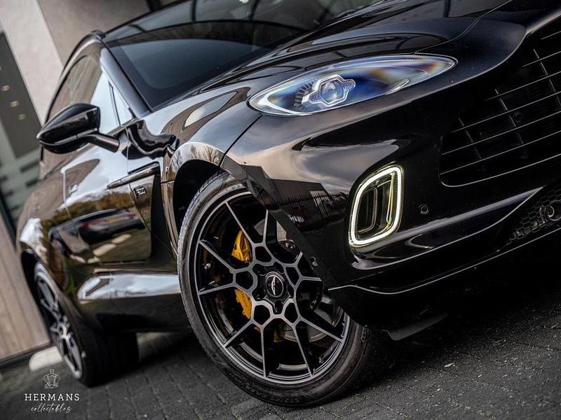 Gebraucht Aston Martin DBX 551 PS (405 kW) 2020 Schwarz SUV