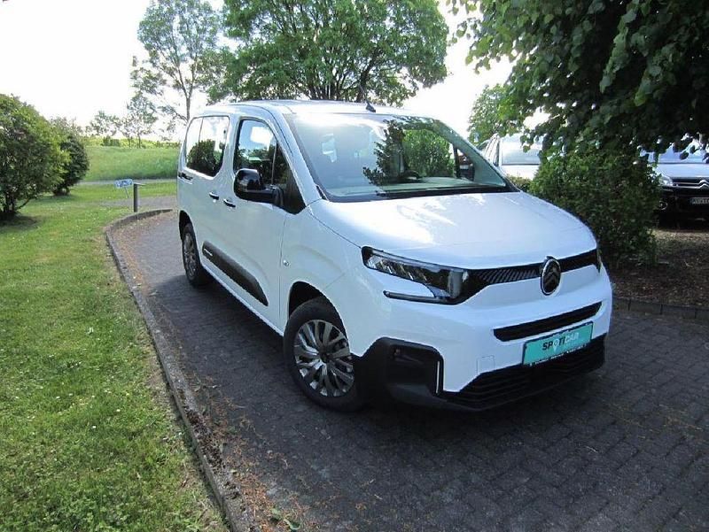 Neu Citroën Berlingo 102 PS (75 kW) 2025 Van / Kleinbus